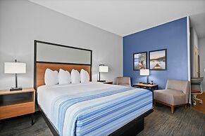 AmericInn by Wyndham International Falls