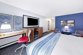 AmericInn by Wyndham International Falls