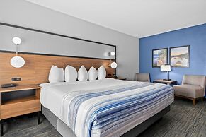 AmericInn by Wyndham International Falls
