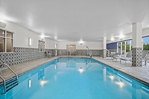 AmericInn by Wyndham International Falls