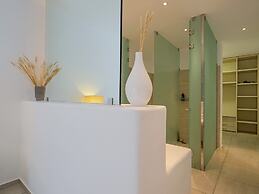 Lux Villa, 5 Master BR, Private Pool, Sunset View!