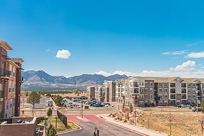 Modern  Mountain view very clean