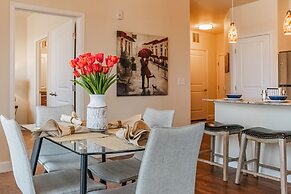 Modern  Mountain view very clean