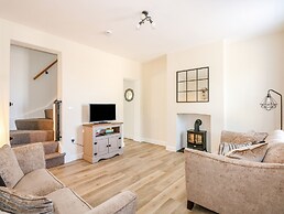 Lily Cottage