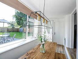 Lily Cottage