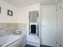 Lily Cottage