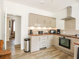 Lily Cottage
