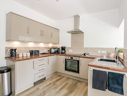 Lily Cottage