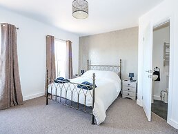 Lily Cottage