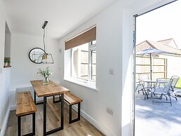 Lily Cottage