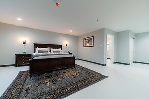 Gallops Motel