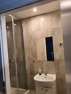 AMEN Aparthotel Curie 8