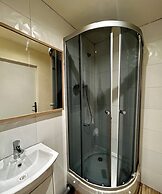 AMEN Aparthotel Curie 8