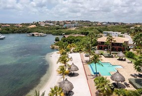 Appartement La Maya met Zwembad Strand Jan Thiel