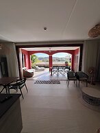 Appartement La Maya met Zwembad Strand Jan Thiel