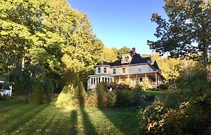 Victorian By The Sea