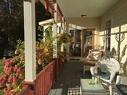 Victorian By The Sea