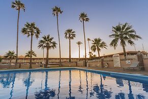 El Camino Hotel & Suites