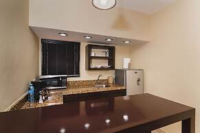 El Camino Hotel & Suites