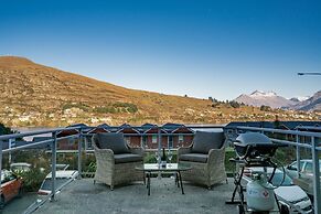 2-BEDROOM REMARKABLES APARTMENT