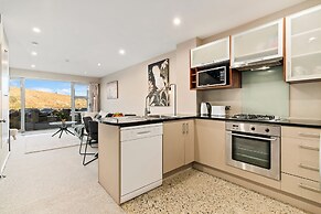 2-BEDROOM REMARKABLES APARTMENT
