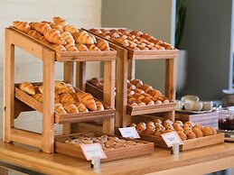 Tribe London Canary Wharf