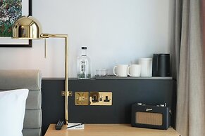 Tribe London Canary Wharf