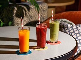 Tribe London Canary Wharf