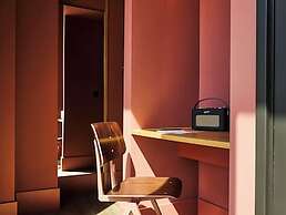 Tribe London Canary Wharf