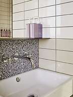 Tribe London Canary Wharf