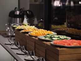 Tribe London Canary Wharf