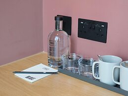 Tribe London Canary Wharf