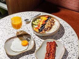 Tribe London Canary Wharf