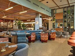 Tribe London Canary Wharf