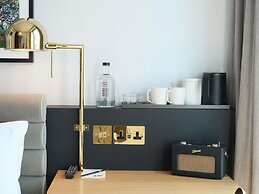 Tribe London Canary Wharf