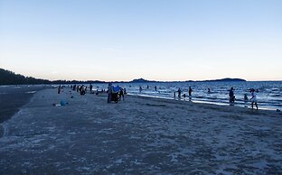 Timurbay beachfront by Perfect Host