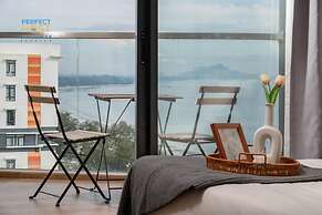 Timurbay beachfront by Perfect Host