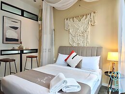 Scarletz Suites KLCC by Mykey