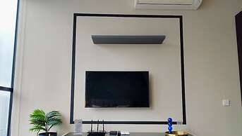 Scarletz Suites KLCC by Mykey