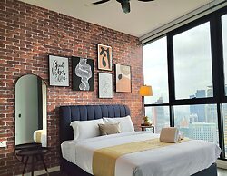 Scarletz Suites KLCC by Mykey