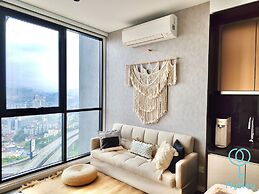 Scarletz Suites KLCC by Mykey