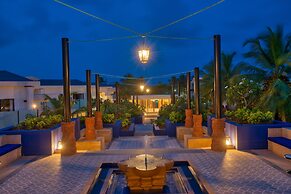 Azaya Pool Suites