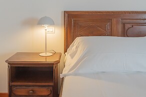 La Mansarda in Como With 3 Bedrooms and 2 Bathrooms