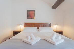 La Mansarda in Como With 3 Bedrooms and 2 Bathrooms