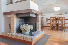 La Mansarda in Como With 3 Bedrooms and 2 Bathrooms