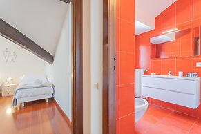 La Mansarda in Como With 3 Bedrooms and 2 Bathrooms