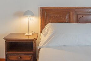 La Mansarda in Como With 3 Bedrooms and 2 Bathrooms