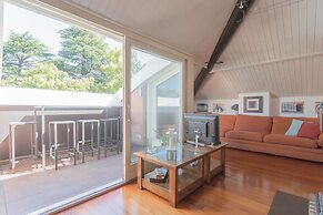 La Mansarda in Como With 3 Bedrooms and 2 Bathrooms