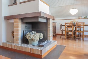 La Mansarda in Como With 3 Bedrooms and 2 Bathrooms