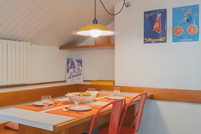 La Mansarda in Como With 3 Bedrooms and 2 Bathrooms